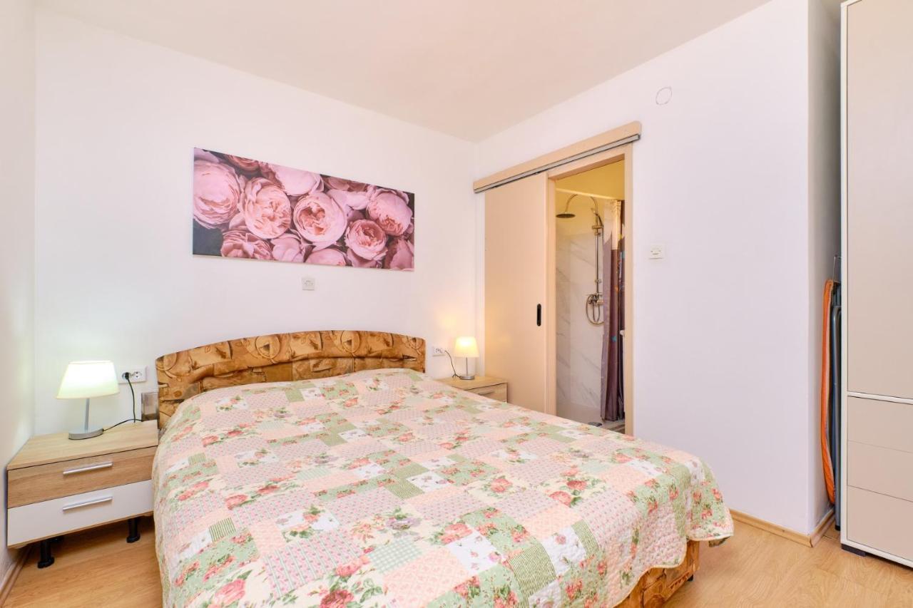 Apartments Vanda Mali Lošinj Exterior foto